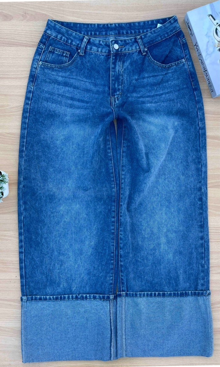 Wide-Leg Blue Jeans